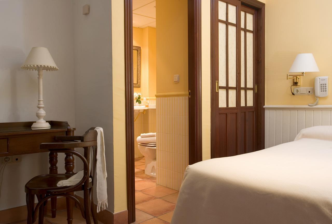 Hotel Veracruz Utrera Exterior photo